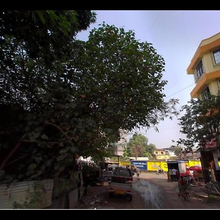 Hotel Sai Ganesh Lodging & Boarding By Wb Inn Titwala Exterior foto